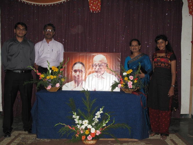 2009/mum1styr1.jpg
