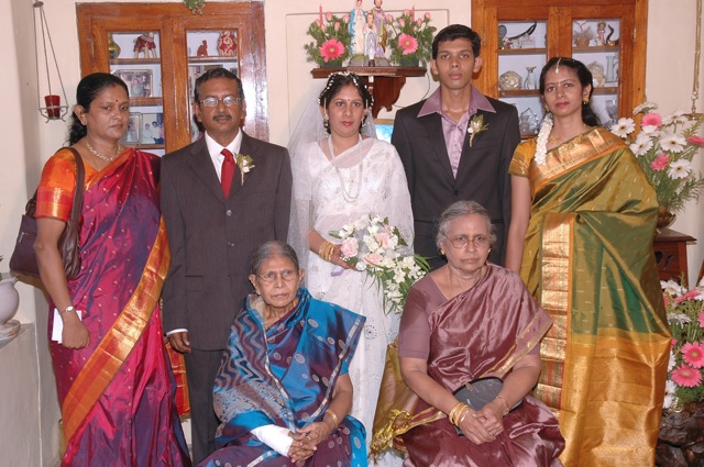 2009/Nisha02.jpg