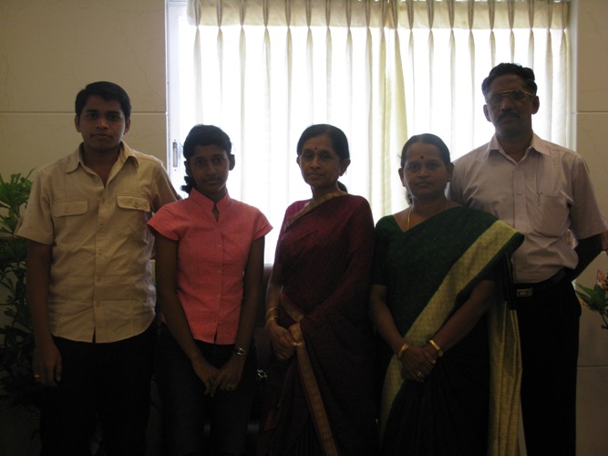 2009/par0903.jpg