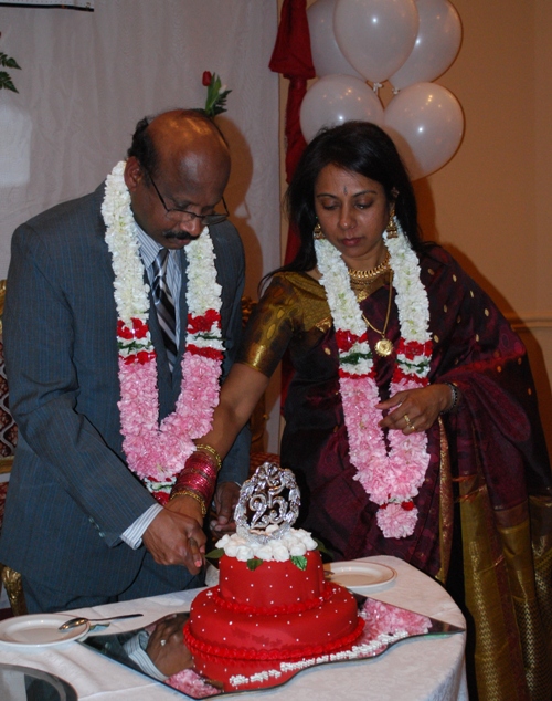 2010/bl25cakeAC1.jpg
