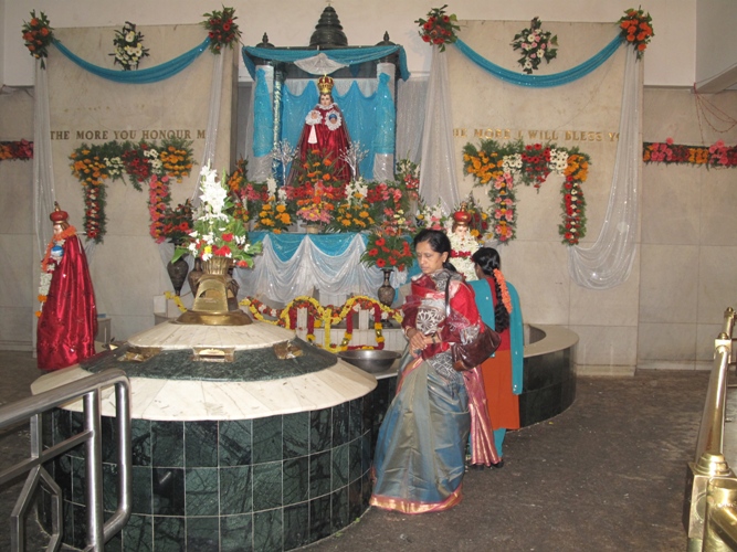 2010/ind1001.jpg