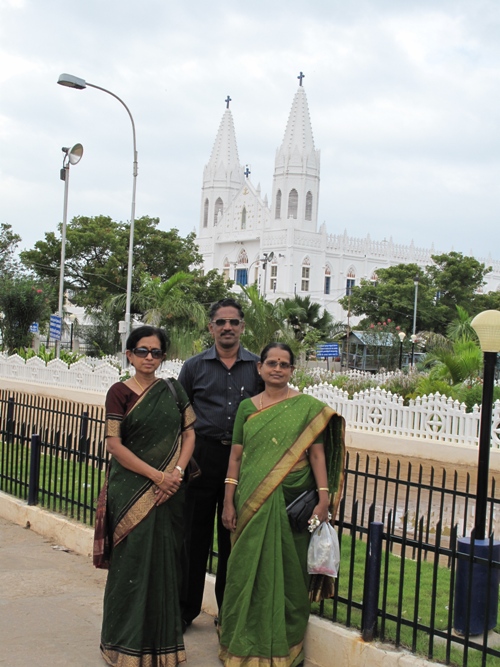 2010/ind1001.jpg