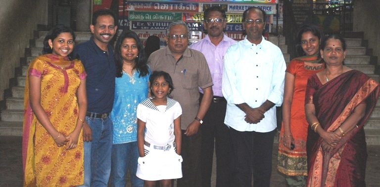 2010/ind10flad.jpg