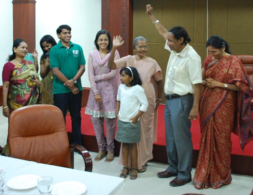 2010/Ind10p30.jpg