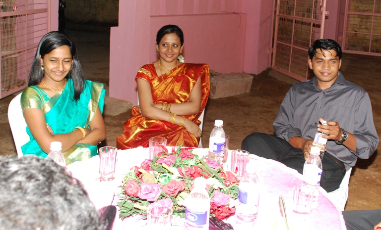 2011/pra1baan200.jpg